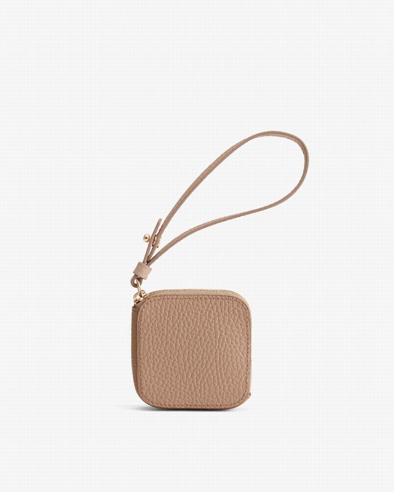 Bolsa Estuche Cuyana Cuero Airpod Mujer Kaki | OYT345CU